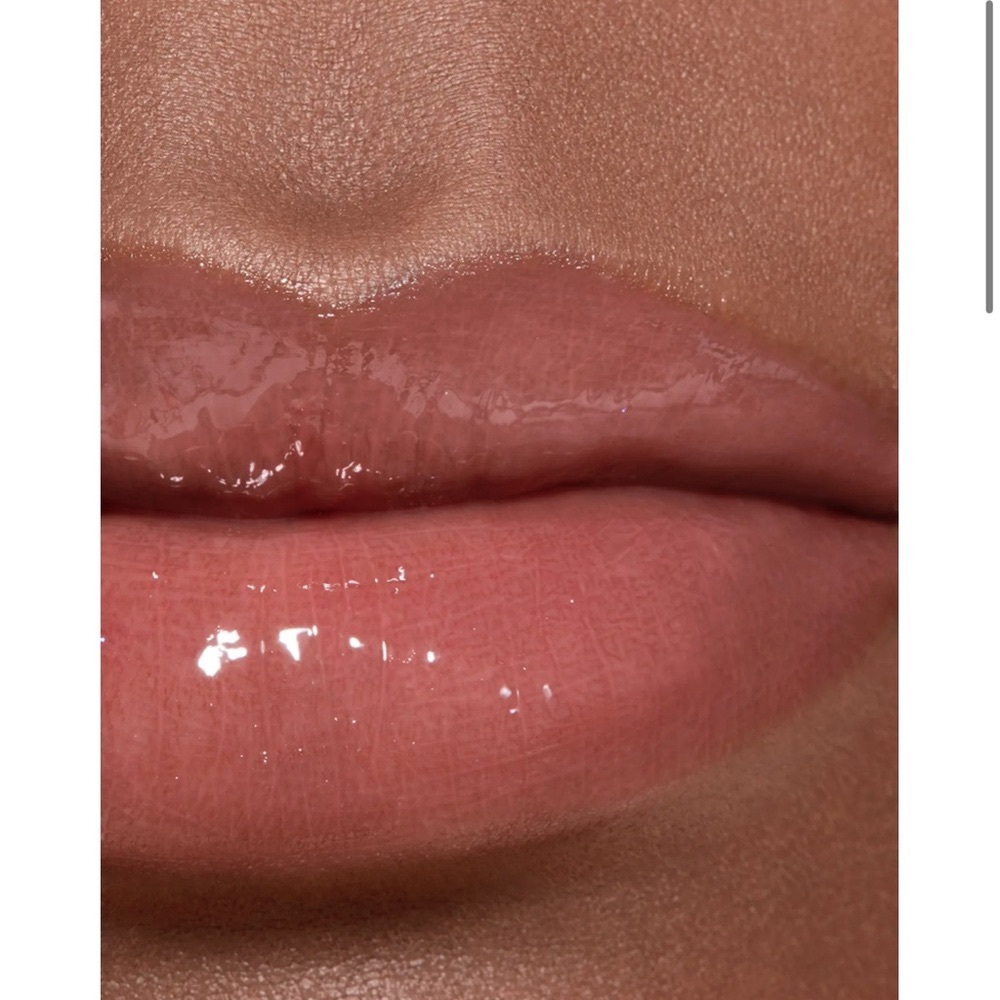 CHANEL 716 CARAMEL ROUGE COCO GLOSS - Picture 8 of 10